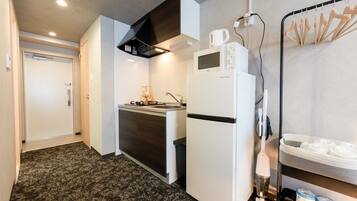 Laptop workspace, blackout drapes, free WiFi