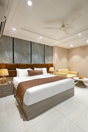 Classic Room | Soundproofing, free WiFi - Hotel Stay Vista (New Delhi)