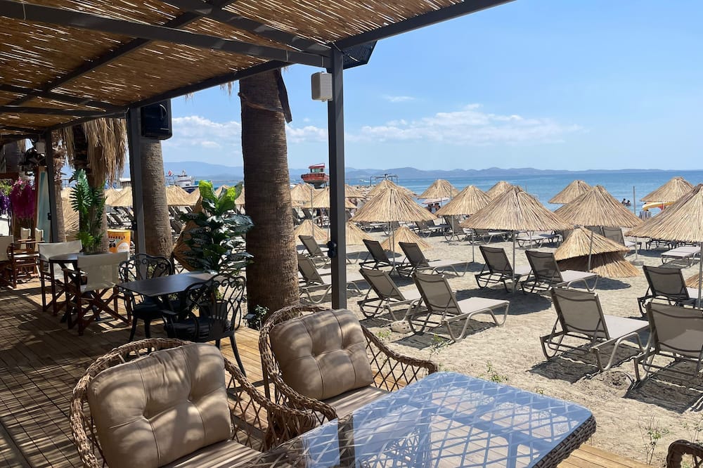 Grand Cennet Beach Hotel