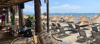 Grand Cennet Beach Hotel