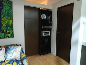 Living area - Spacious two-level loft with a balcony and terrace (Playas Del Coco)