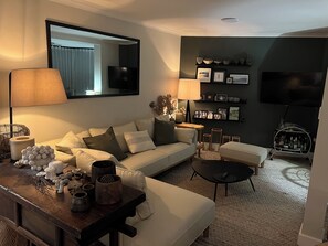 TV, computer monitors, printers - Epic views from large terrace & living rooms of quiet 2 bed  Fairlight apartment (Fairlight)