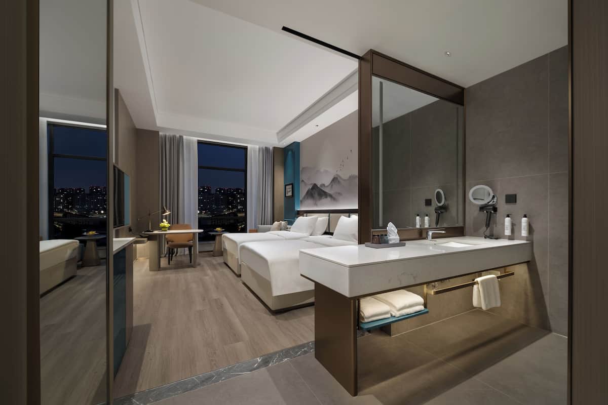 Chambre Standard avec lits jumeaux, vue fleuve | Literie de qualité supérieure, bureau