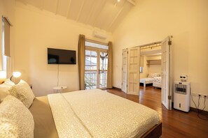 Villa, 2 Bedrooms, Pool View - Charming Two Bedroom Villa Near Seminyak (Seminyak)