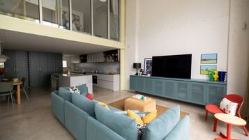 TV