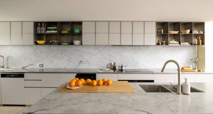 Modern 4BD in Seddon | Family-Friendly Near CBD