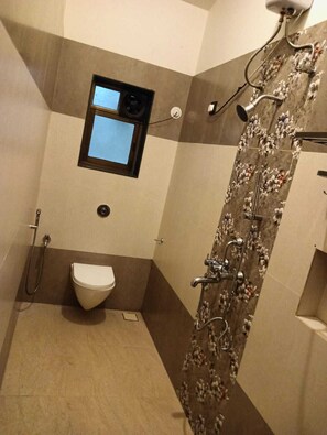 Palm Breeze | Bathroom