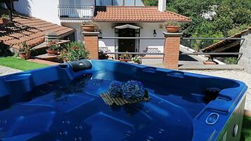 Bồn tắm spa riêng