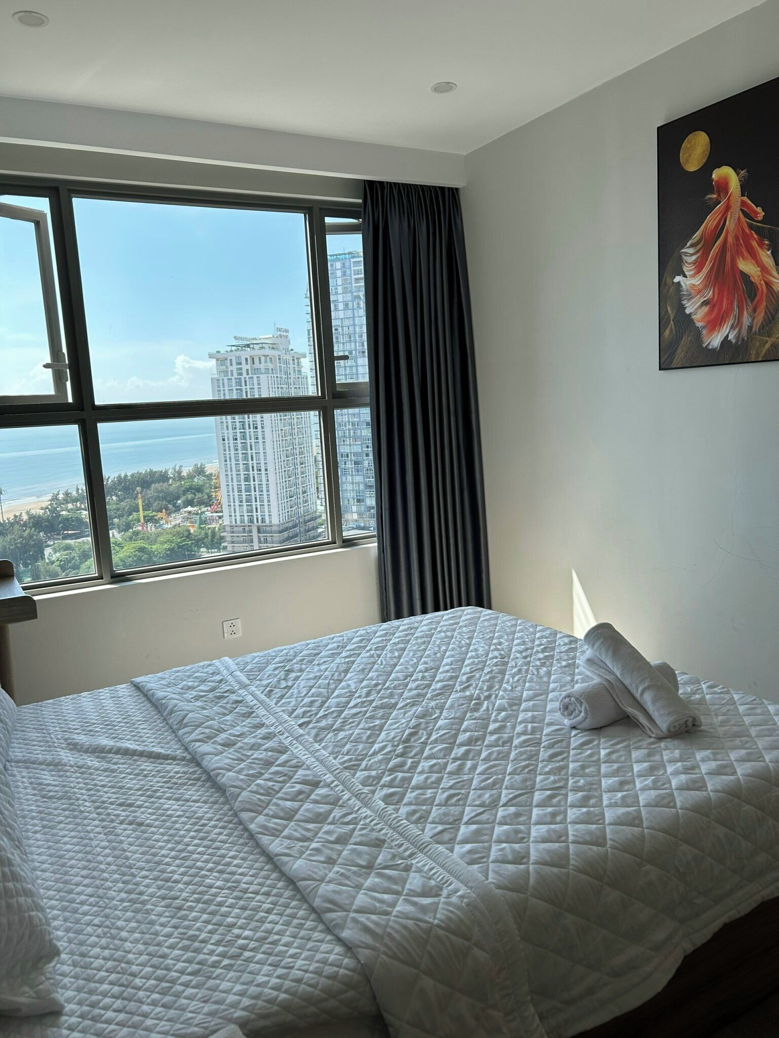 7 bedrooms, iron/ironing board, WiFi, bed sheets