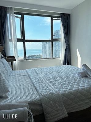 7 habitaciones, tabla de planchar con plancha, wifi y ropa de cama