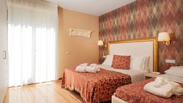 Camera Classic | Una cassaforte in camera, una scrivania, Wi-Fi gratuito