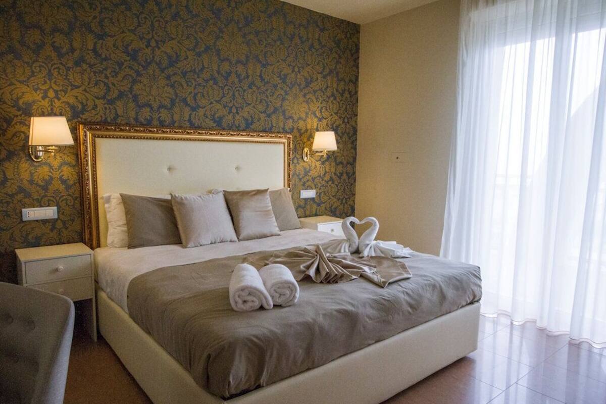 Superior Triple Room, Balcony, Sea View | In-room safe, free WiFi