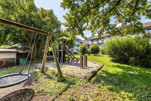 Apartment 'Fewo Brünnstein – Zimmer 6' mit Bergblick, Gemeinschaftsgarten & WLAN