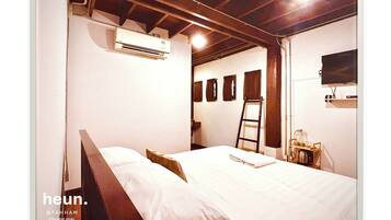 1 bedroom, internet, bed sheets