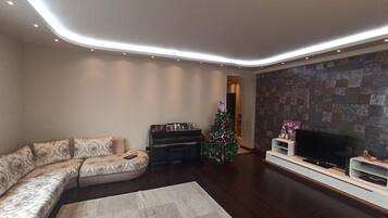 Apartament, vistes a la ciutat | Sala d'estar