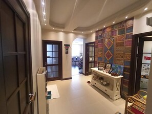 Hallway - Apartment with beautiful city view (Baku)