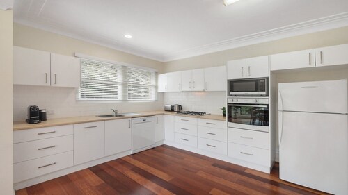 Scenic Escape | spa , pet friendly | Accom Holidays