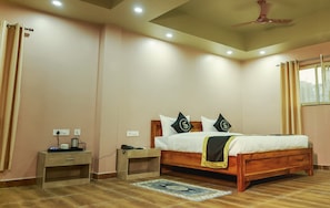 Premium-Zimmer | Schreibtisch, kostenloses WLAN, Bettwäsche