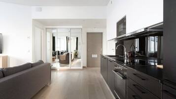 Deluxe appartement, 2 slaapkamers, uitzicht op stad | Luxe beddengoed, individueel gedecoreerd, individueel gemeubileerd