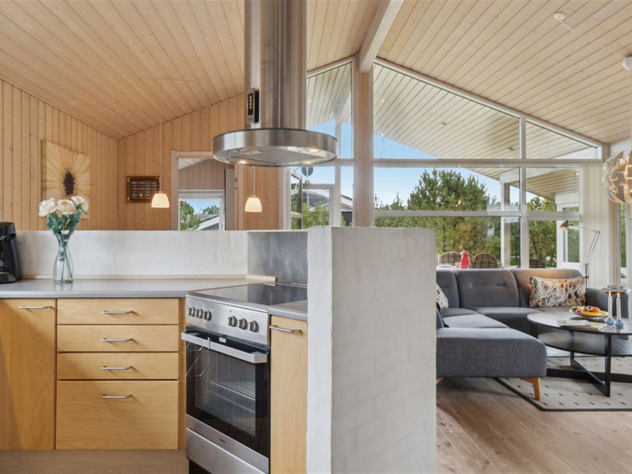 Fridge, microwave, dishwasher, cookware/dishes/utensils