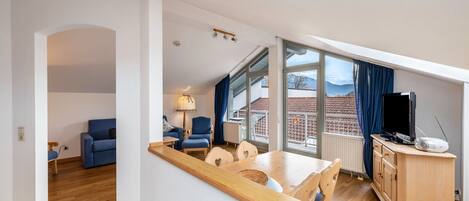 電視、乒乓球設施