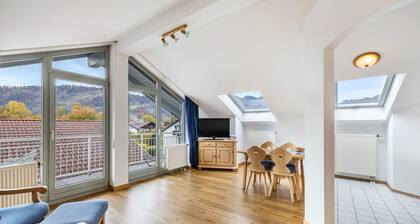 Apartment 'Fewo Brünnstein - Room 65' with Mountain View, Shared Garden & Wi-Fi