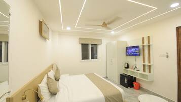 Luxury Double Room, Balcony, City View | Desk, laptop workspace, free WiFi