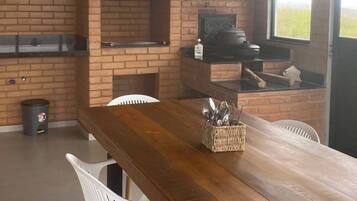 House, 2 Bedrooms, Accessible, Smoking | Outdoor dining