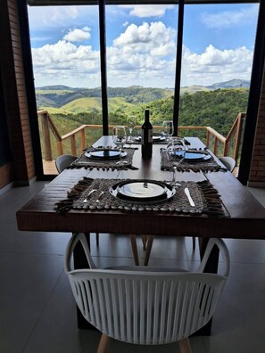 House, 2 Bedrooms, Accessible, Smoking | Dining room