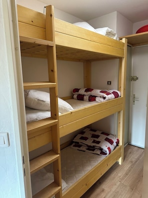 1 bedroom