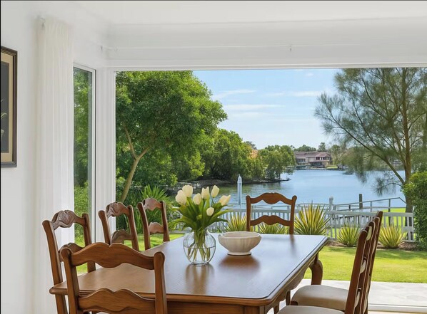 Dining - Creekside Manor - Spacious | Nature & Serenity (Biggera Waters)
