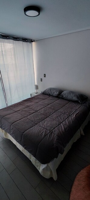 1 habitación, internet y ropa de cama