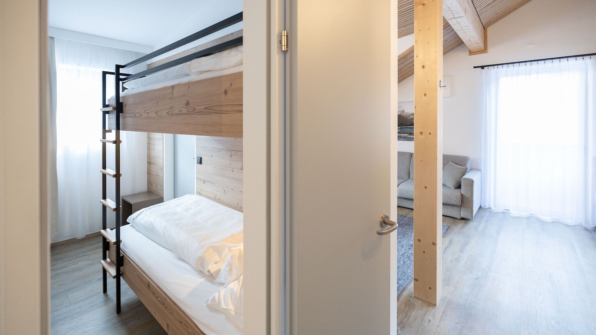 3 dormitorios, cuna de viaje, wifi gratis y ropa de cama