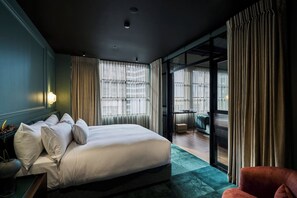 2 bedrooms, iron/ironing board, WiFi, bed sheets - Heritage Penthouse Suite in the Heart of Auckland (Auckland)