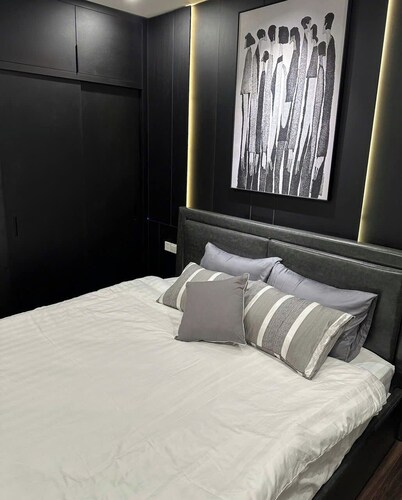 Charming 2-bedroom bed & breakfast with fitness room, AC in Hải Phòng