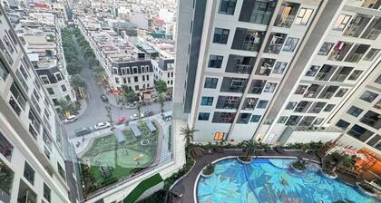 Charming 2-bedroom bed & breakfast with fitness room, AC in Hải Phòng