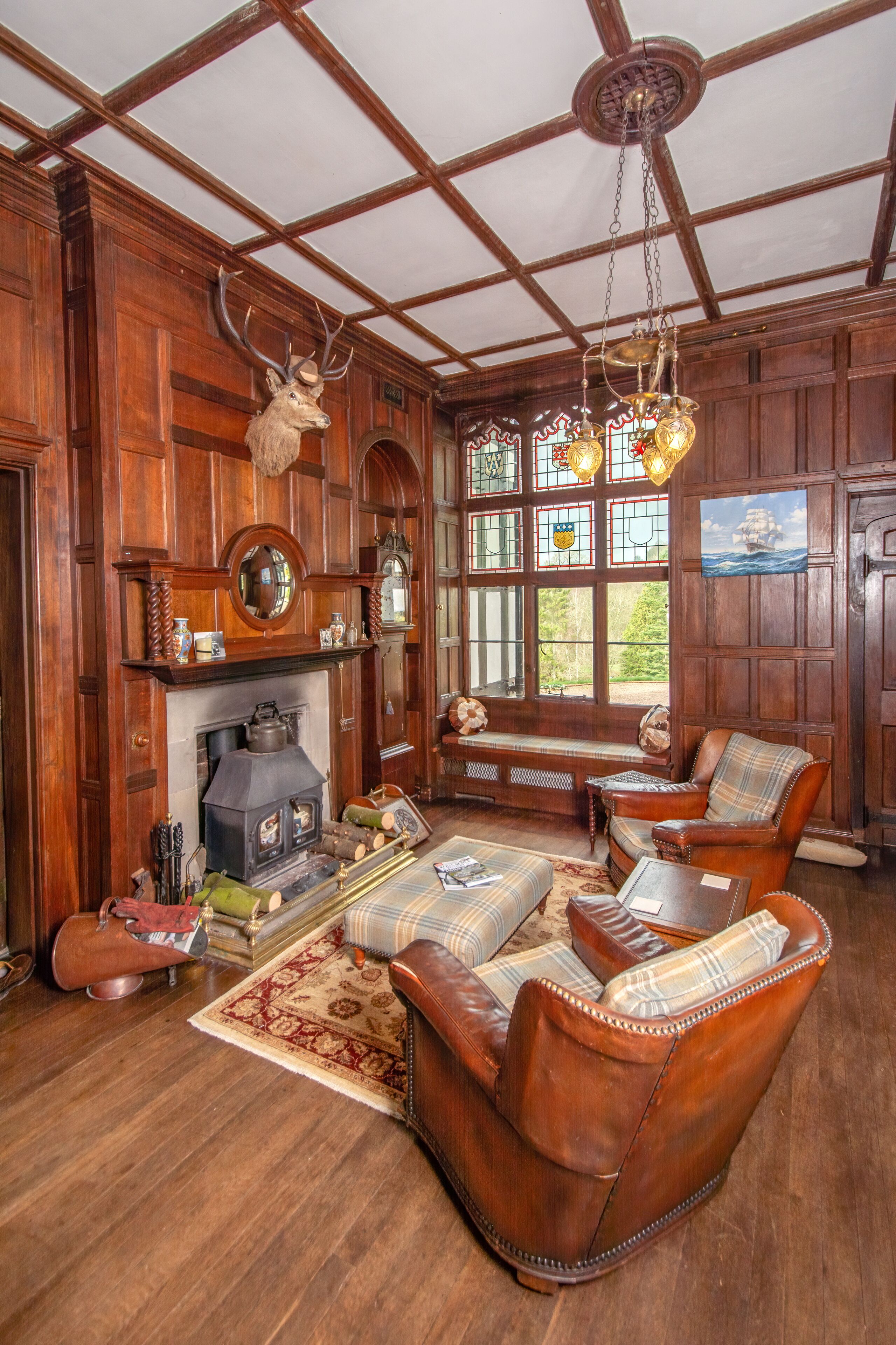 Superior Double Room, 1 King Bed, Private Bathroom, Valley View (Bailey) | Individually decorated, individually furnished, iron/ironing board