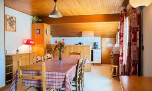 Dining - 5 Rooms for 8 People (Le Grand-Bornand)