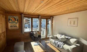 Living area - Bright Apartment, Close to the Slopes (Les Gets)