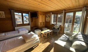 Room - Bright Apartment, Close to the Slopes (Les Gets)