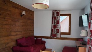 Óflokkuð mynd, 2 af 3, hnappur
