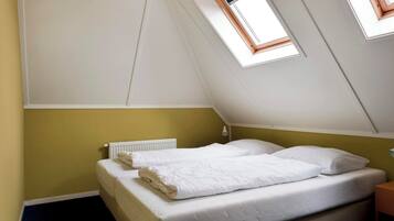 House | 3 bedrooms, individually furnished