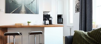 Beautiful Studio in Heart of Downtown
