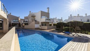 Pool - Apartments for 4 People (Lagos)
