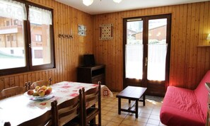 Living area - 3 Rooms for 6 People (Le Grand-Bornand)