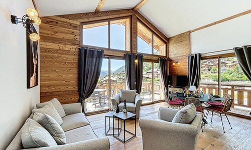 Apartment in Morzine With Panoramic Views