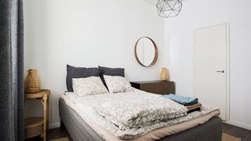 Blackout curtains, iron/ironing board, free WiFi