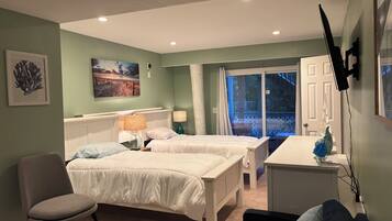 5 bedrooms, free WiFi, bed sheets