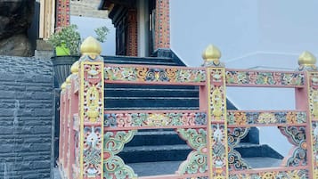 Entrada al alojamiento