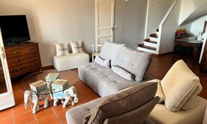 Living area - Houses & Villas for 9 People (Le Lavandou)